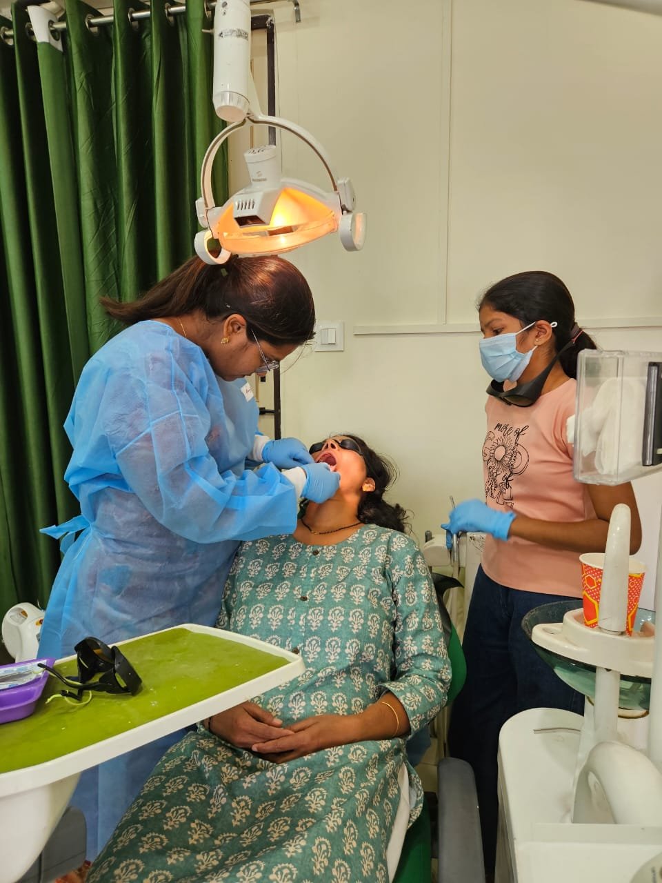 Ceramic veneers in Akurdi Pune at Smile N Shine Dental Clinic